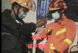 “送餐途中抓眼镜蛇”的外卖小哥发声：曾养过一年蛇