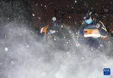 冬夜除冰雪 列车保安全