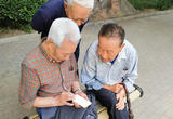 “智慧助老”助力老年人跨越“数字鸿沟”