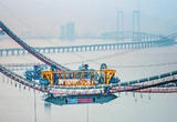 重大工程加快建设  基础设施加强联通（新时代画卷）